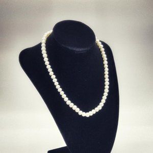 Freshwater Cultured Pearl Necklace 18"